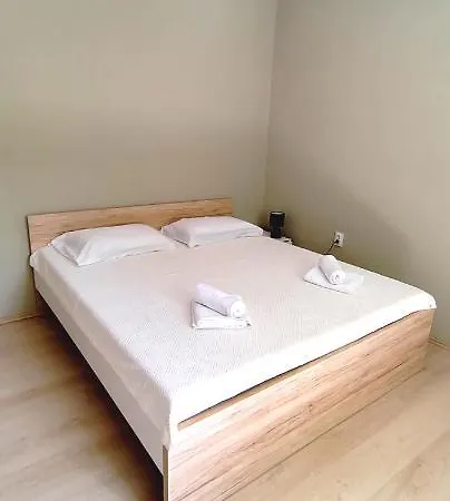 Apartman Selve דירה *