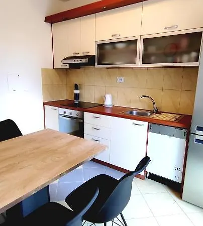Apartman Selve * זאדאר